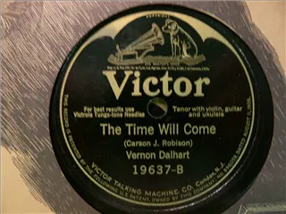 small_victor 19637 b.webp